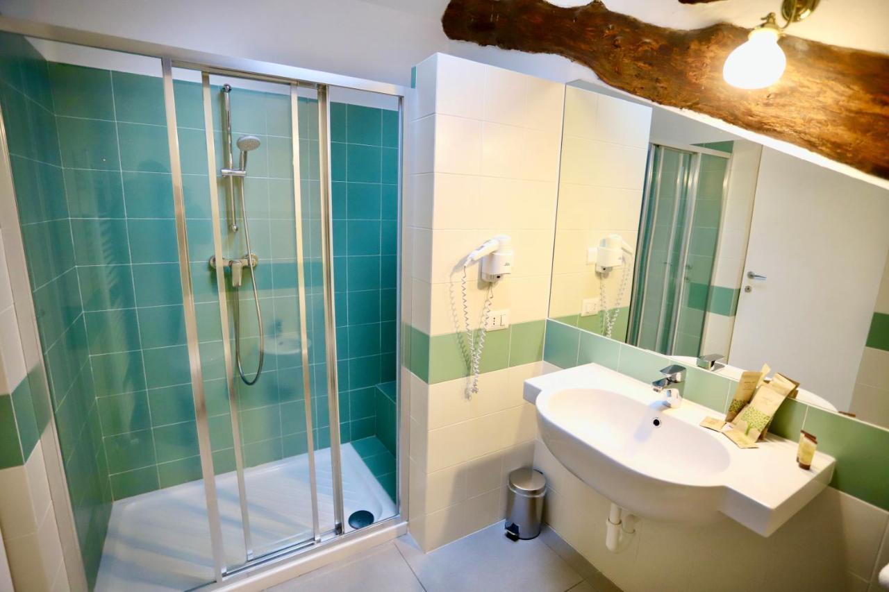 Camera Matrimoniale con Bagno Privato